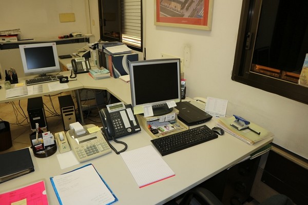 1#5354 Arredo ufficio e macchinari per produzione tessile in vendita - foto 15