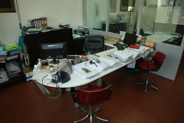 1#5354 Arredo ufficio e macchinari per produzione tessile in vendita - foto 20