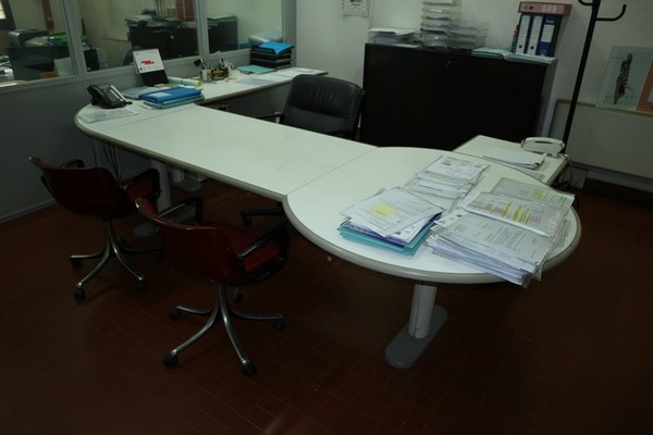 1#5354 Arredo ufficio e macchinari per produzione tessile in vendita - foto 24