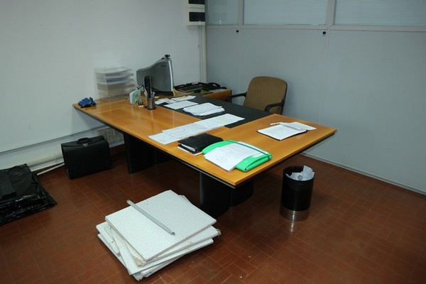 1#5354 Arredo ufficio e macchinari per produzione tessile in vendita - foto 29
