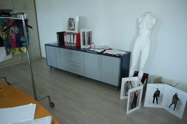 1#5354 Arredo ufficio e macchinari per produzione tessile in vendita - foto 35