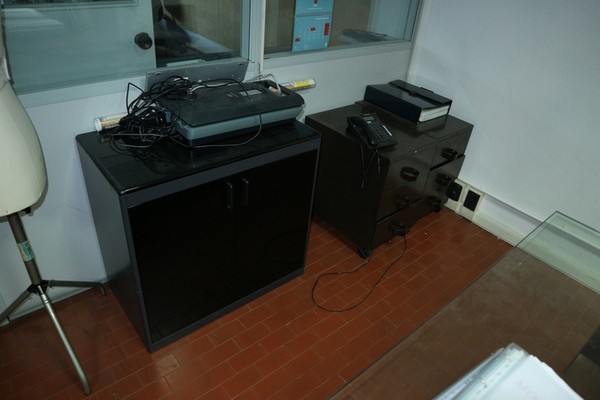 1#5354 Arredo ufficio e macchinari per produzione tessile in vendita - foto 45