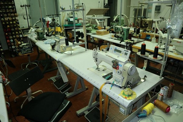 1#5354 Arredo ufficio e macchinari per produzione tessile in vendita - foto 55