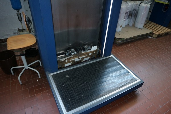 1#5354 Arredo ufficio e macchinari per produzione tessile in vendita - foto 77
