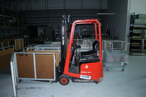 1#5354 Arredo ufficio e macchinari per produzione tessile in vendita - foto 93