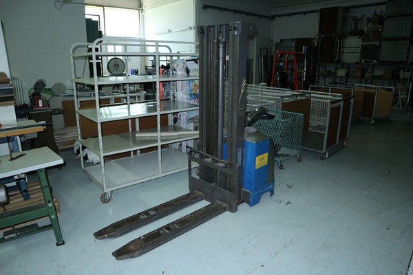 1#5354 Arredo ufficio e macchinari per produzione tessile in vendita - foto 99