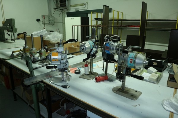 1#5354 Arredo ufficio e macchinari per produzione tessile in vendita - foto 112