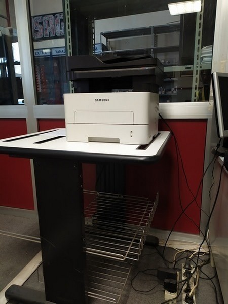 2#5357 Arredi ufficio e materiale elettronico in vendita - foto 7
