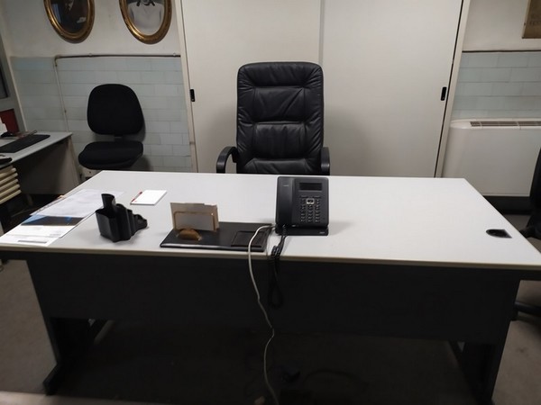 2#5357 Arredi ufficio e materiale elettronico in vendita - foto 9