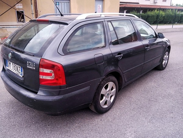 5#5363 Skoda Octavia 1,9 TDI in vendita - foto 2