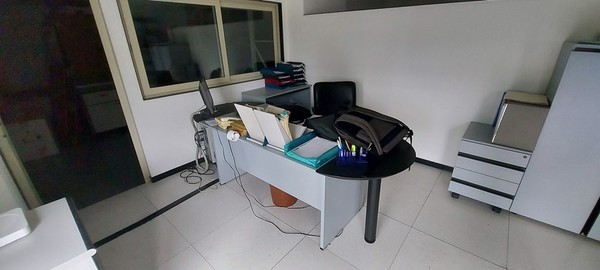 1#5365 Arredo ed attrezzatura informatica per ufficio in vendita - foto 5