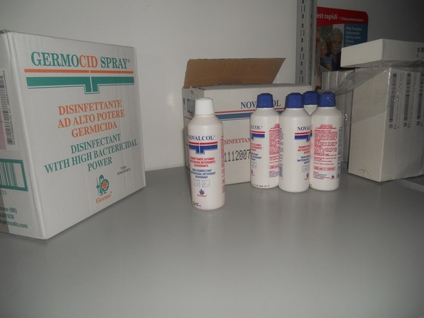 2#5365 Articoli medicali e da laboratorio in vendita - foto 60