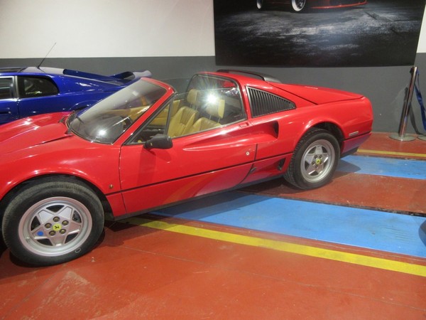 1#5366 Autovettura Ferrari 208 Gts turbo in vendita - foto 32