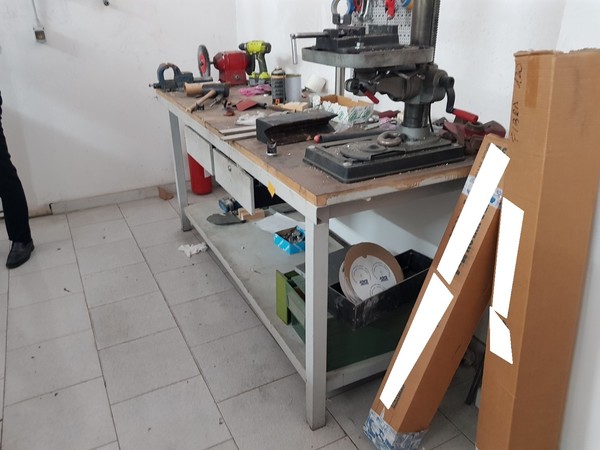 17#5372 Banchi da lavoro e trapano da banco in vendita - foto 6