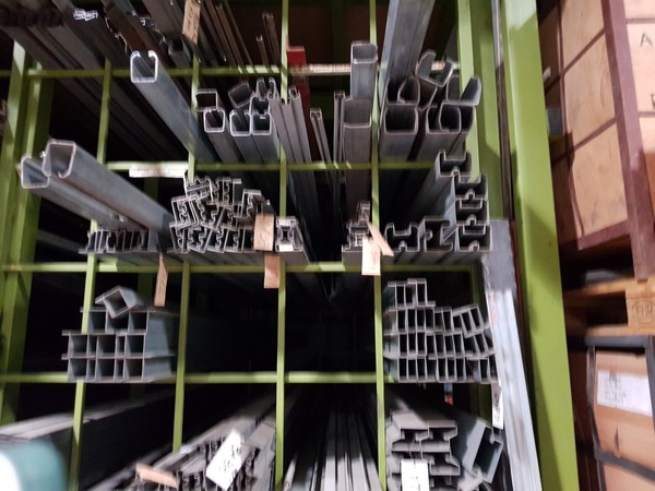27#5372 Profili Secco Sistemi in acciaio inox e ferro zincato in vendita - foto 2