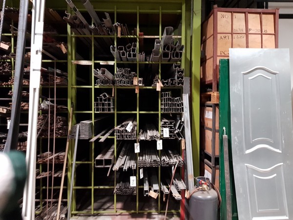 27#5372 Profili Secco Sistemi in acciaio inox e ferro zincato in vendita - foto 3