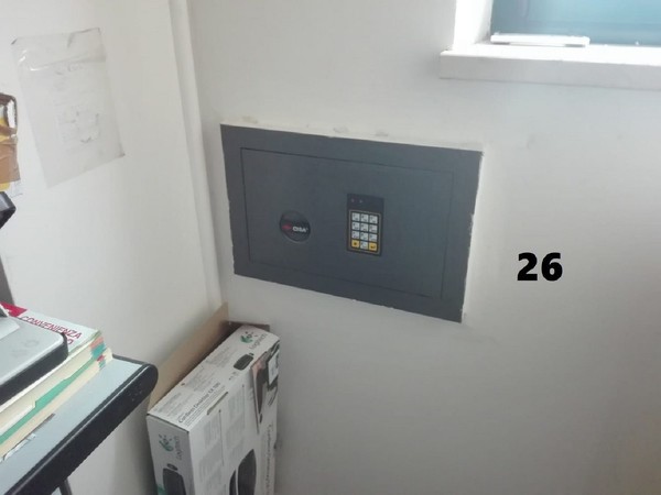 46#5374 Arredi e attrezzature da ufficio in vendita - foto 6