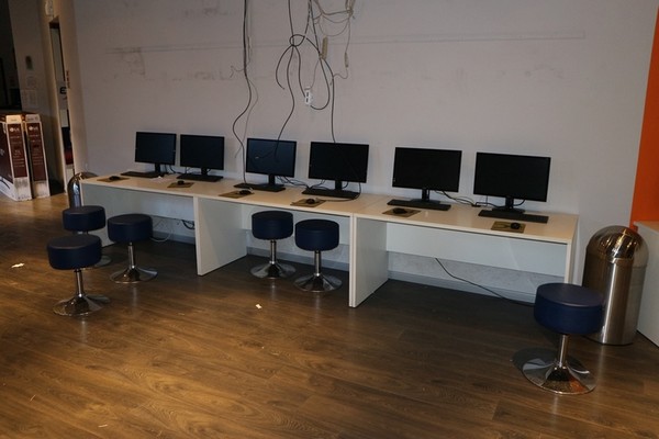1#5385 Arredo e attrezzature per sala giochi in vendita - foto 22