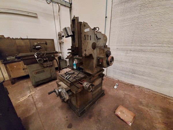 Attrezzatura meccanica in vendita