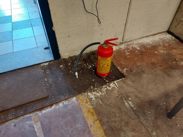 43#5389 Arredi e attrezzature officina in vendita - foto 11