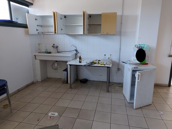 45#5389 Arredi mensa e spogliatoio in vendita - foto 7