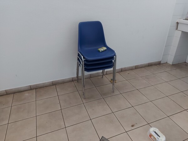 45#5389 Arredi mensa e spogliatoio in vendita - foto 8