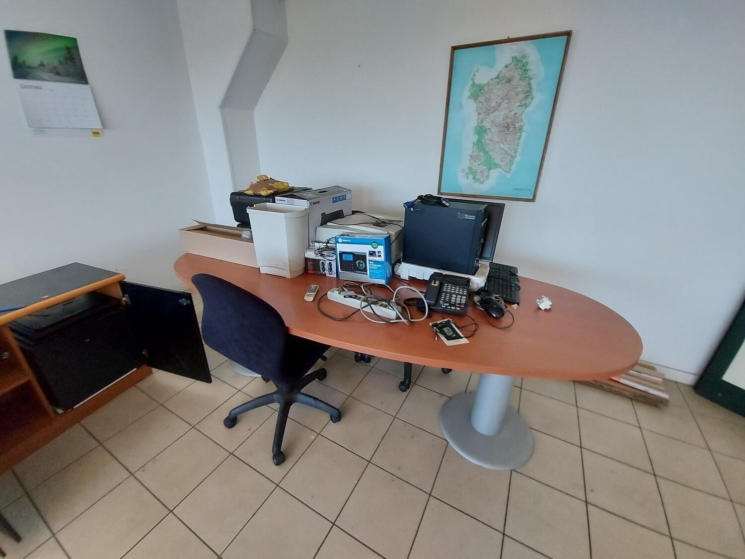 Lot Office furniture