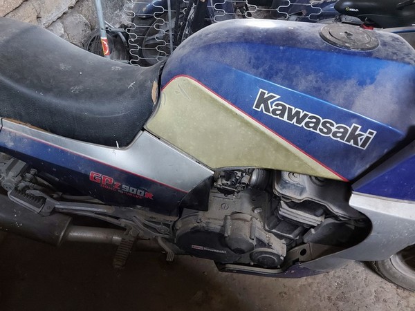 11#5392 Motociclo Kawasaki ZX 900 in vendita - foto 4