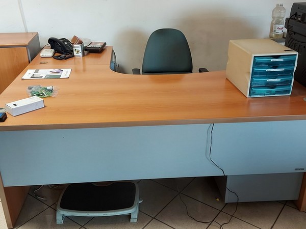 1#5393 Arredi e macchine elettroniche da ufficio in vendita - foto 2