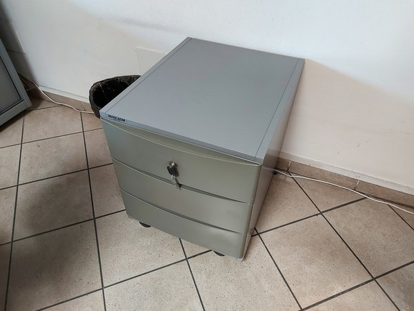 1#5393 Arredi e macchine elettroniche da ufficio in vendita - foto 4