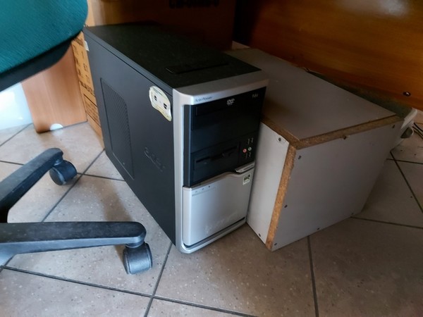 1#5393 Arredi e macchine elettroniche da ufficio in vendita - foto 45