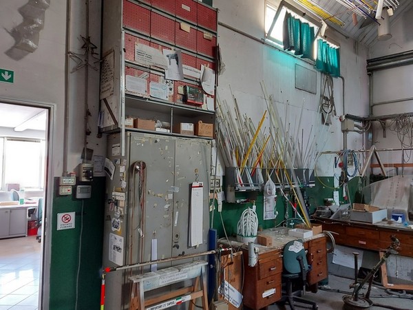 2#5393 Impianto di lavorazione neon e vetro in vendita - foto 3