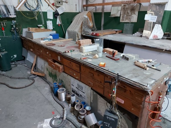 2#5393 Impianto di lavorazione neon e vetro in vendita - foto 6