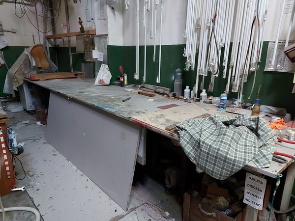 2#5393 Impianto di lavorazione neon e vetro in vendita - foto 7