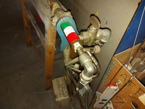 2#5393 Impianto di lavorazione neon e vetro in vendita - foto 26