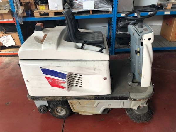 2#5397 Spazzatrice Dulevo 1000 SH in vendita - foto 1