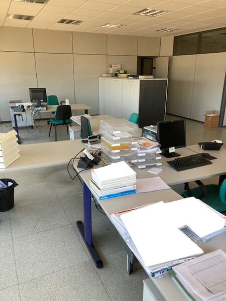 2#5401 Arredi per ufficio in vendita - foto 2