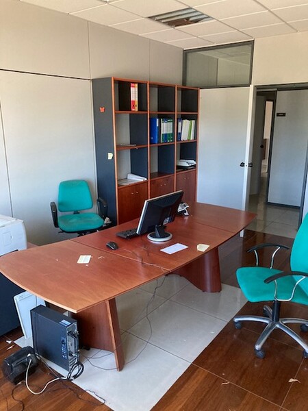 2#5401 Arredi per ufficio in vendita - foto 9