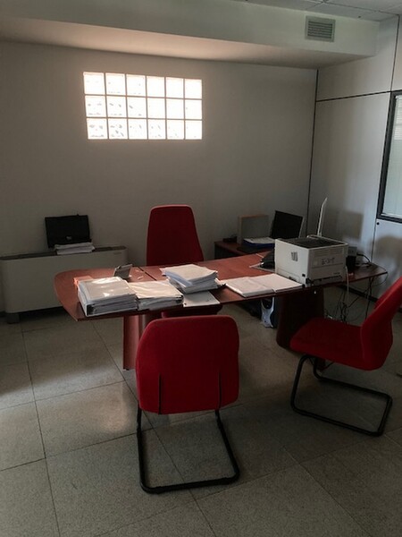 2#5401 Arredi per ufficio in vendita - foto 12