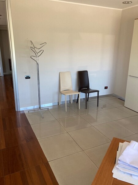 2#5401 Arredi per ufficio in vendita - foto 16