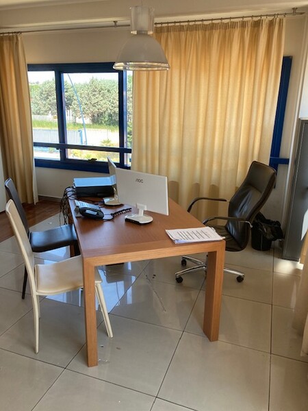 2#5401 Arredi per ufficio in vendita - foto 18