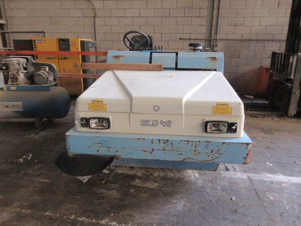 25#5406 Carroponte Pedrielli e spazzatrice Eco in vendita - foto 58