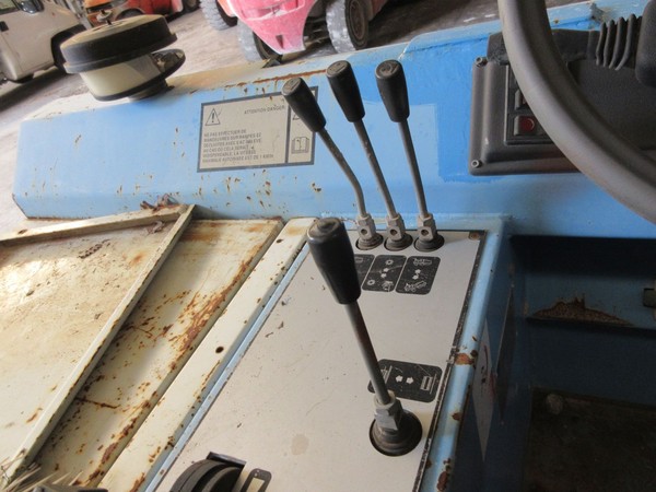 25#5406 Carroponte Pedrielli e spazzatrice Eco in vendita - foto 65