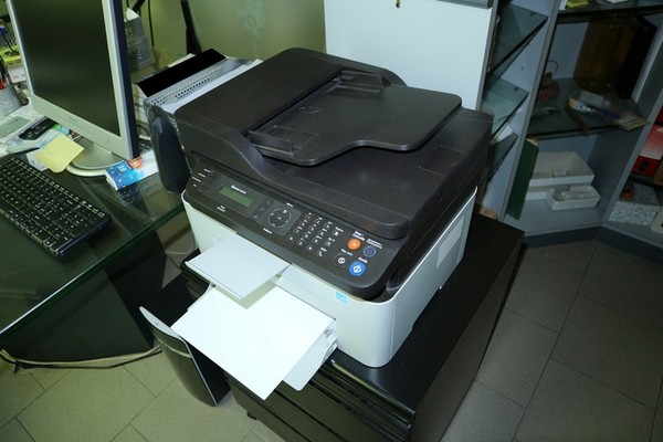 1#5412 Banco da taglio e attrezzatura lavorazione vetro in vendita - foto 49