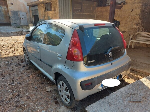 3#5414 Autovettura Peugeot 107 in vendita - foto 4