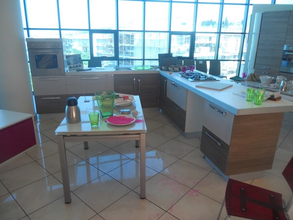 10#5419 Cucina angolare bianco rovere in vendita - foto 2