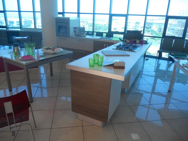 10#5419 Cucina angolare bianco rovere in vendita - foto 3