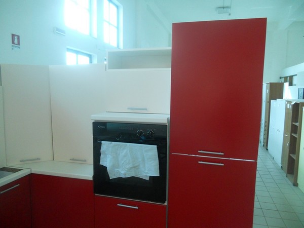 12#5419 Cucina bianca e rossa in vendita - foto 9