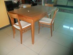 Image 5 - Extendable cherry table with chairs - Lot 13 (Auction 5419)