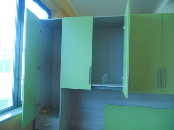19#5419 Armadio a ponte di colore noce e verde in vendita - foto 11